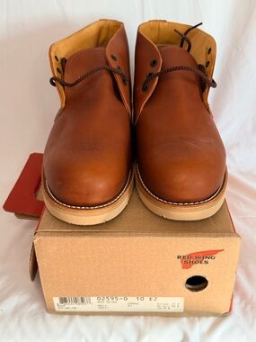 Red Wing Men’s Classic Brown Leather Chukka Boots-size 10.5 E2